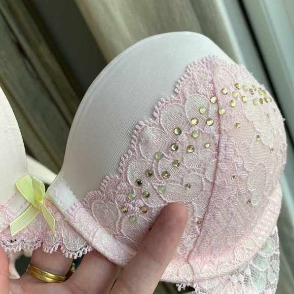 NWOT Victoria’s Secret Bra - Picture 9 of 9
